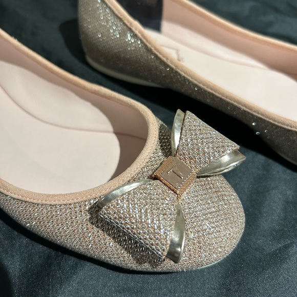 Ted Baker Cinderella Rose Gold flats - Size 8 - Picture 2 of 6